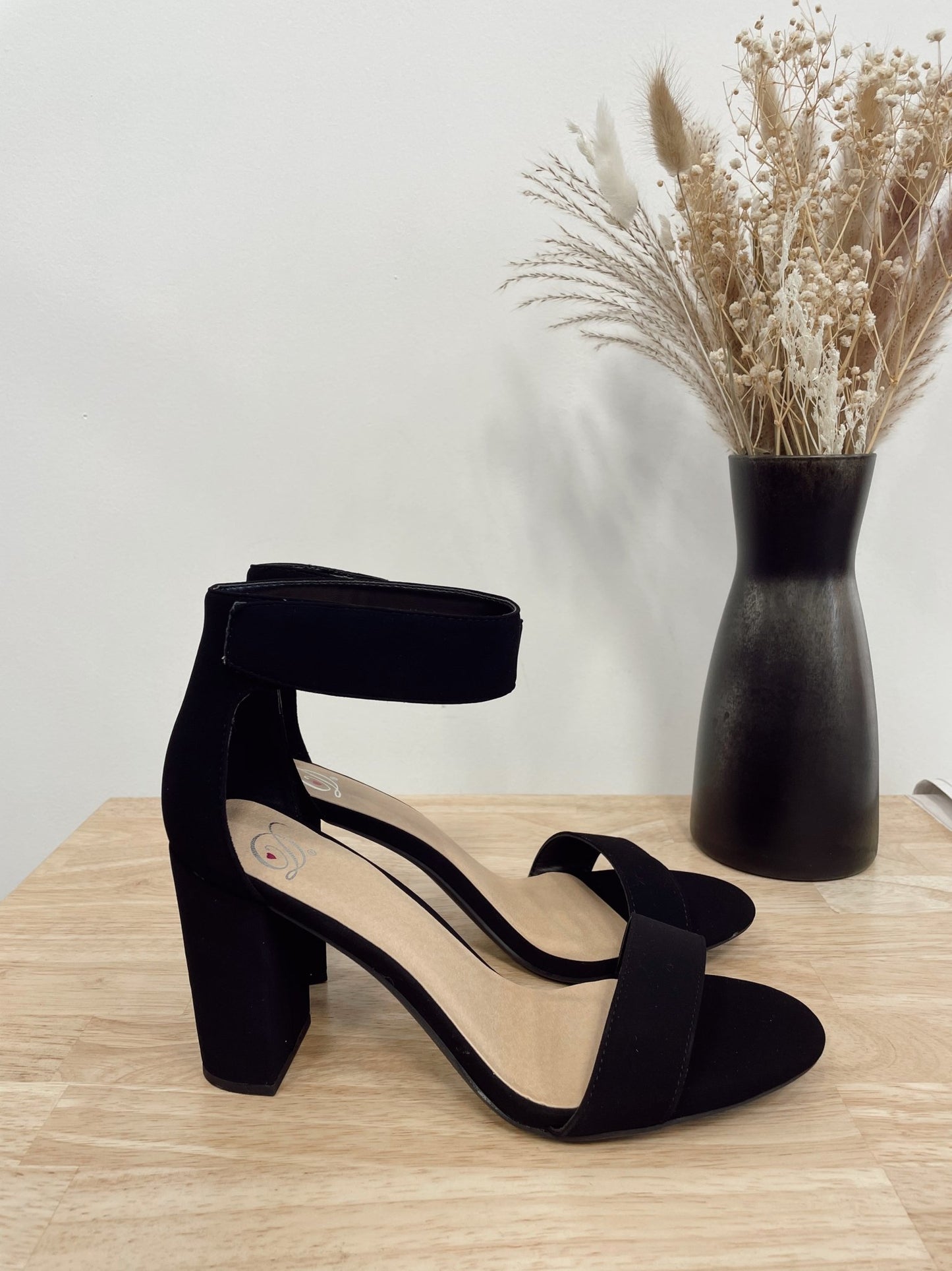 Audrey Heels - Arete Style