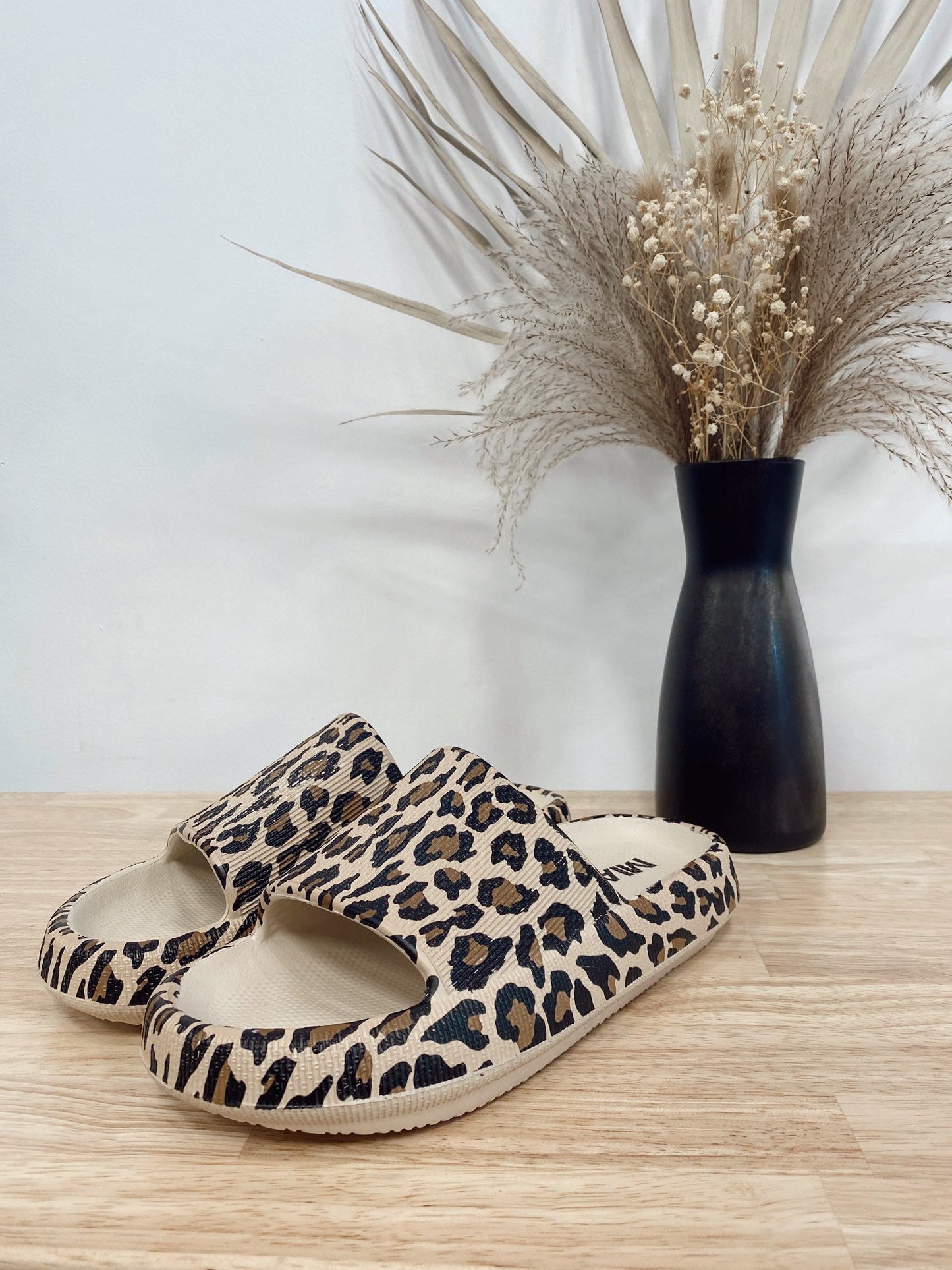 Poolside Waterproof Slides - Arete Style