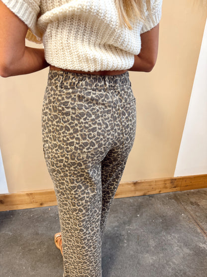 Leopard Printed Straight Pants
