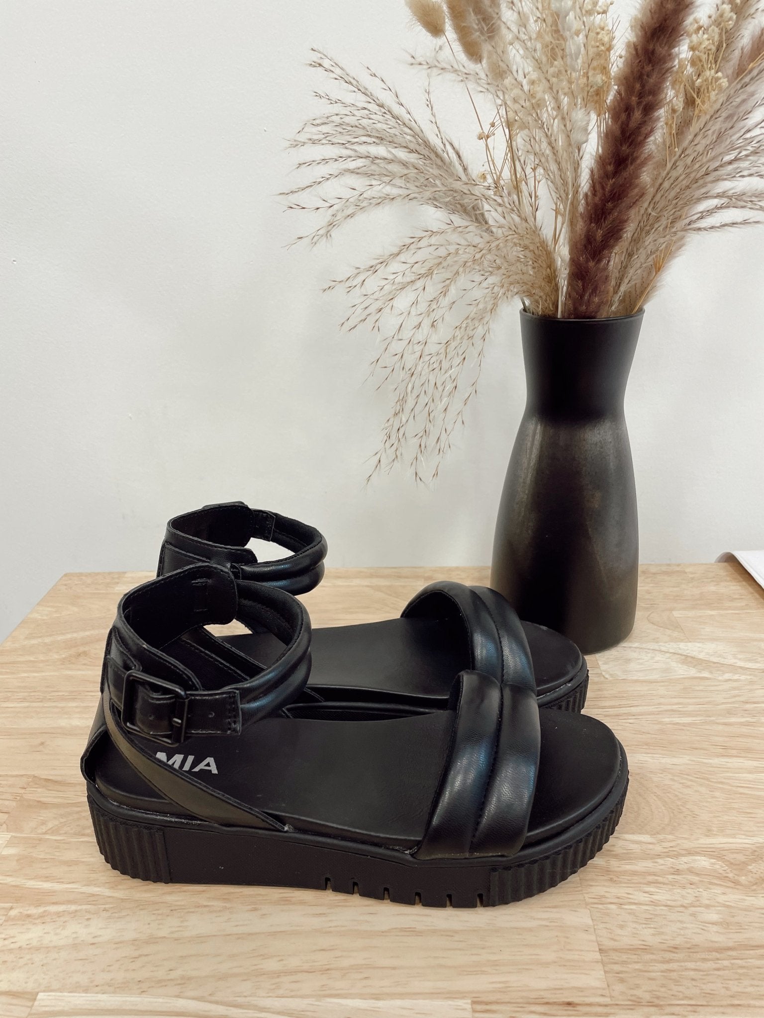 Black Puff Strap Sandals - Arete Style