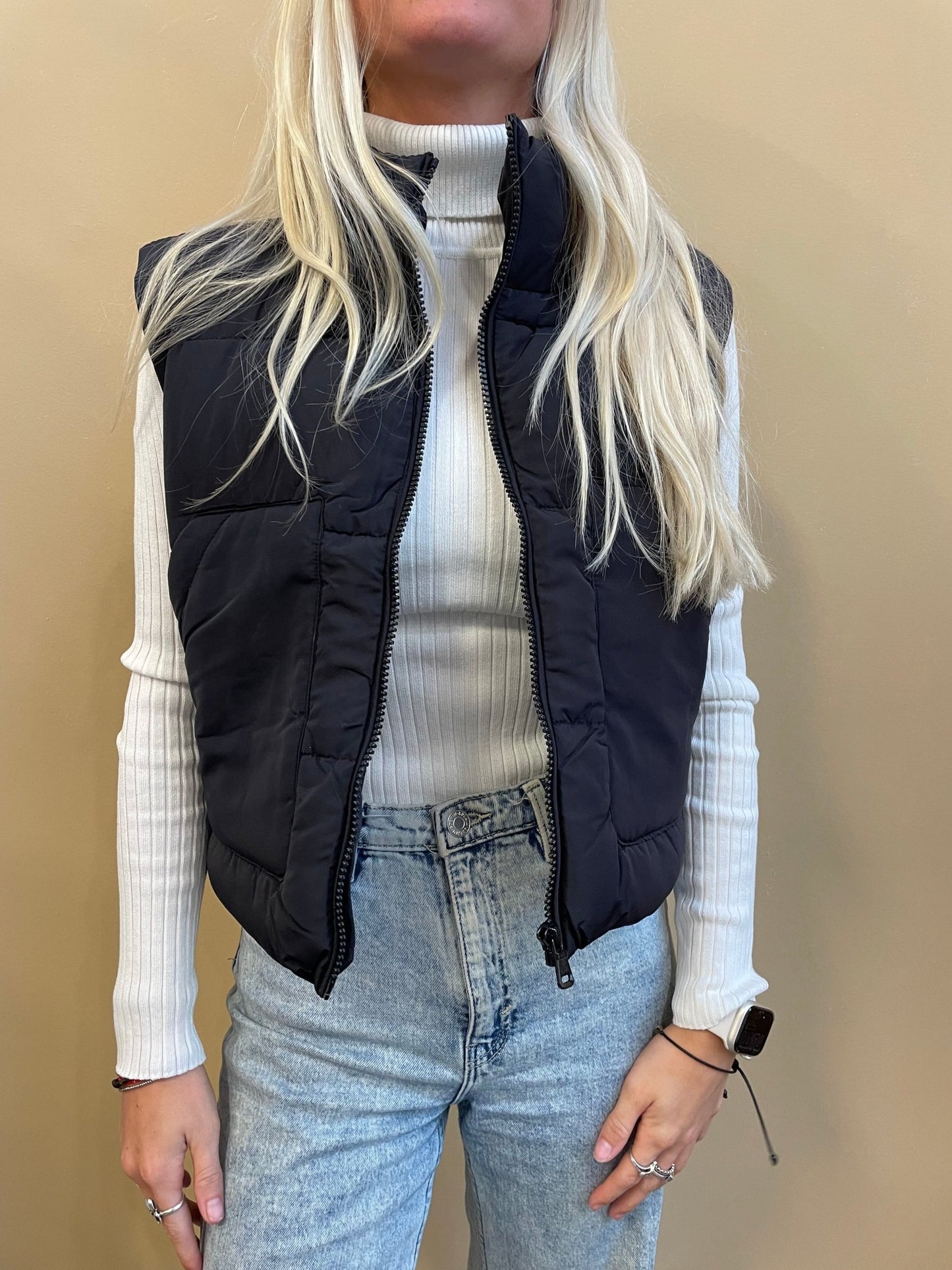 Everly Puffer Vest - Arete Style