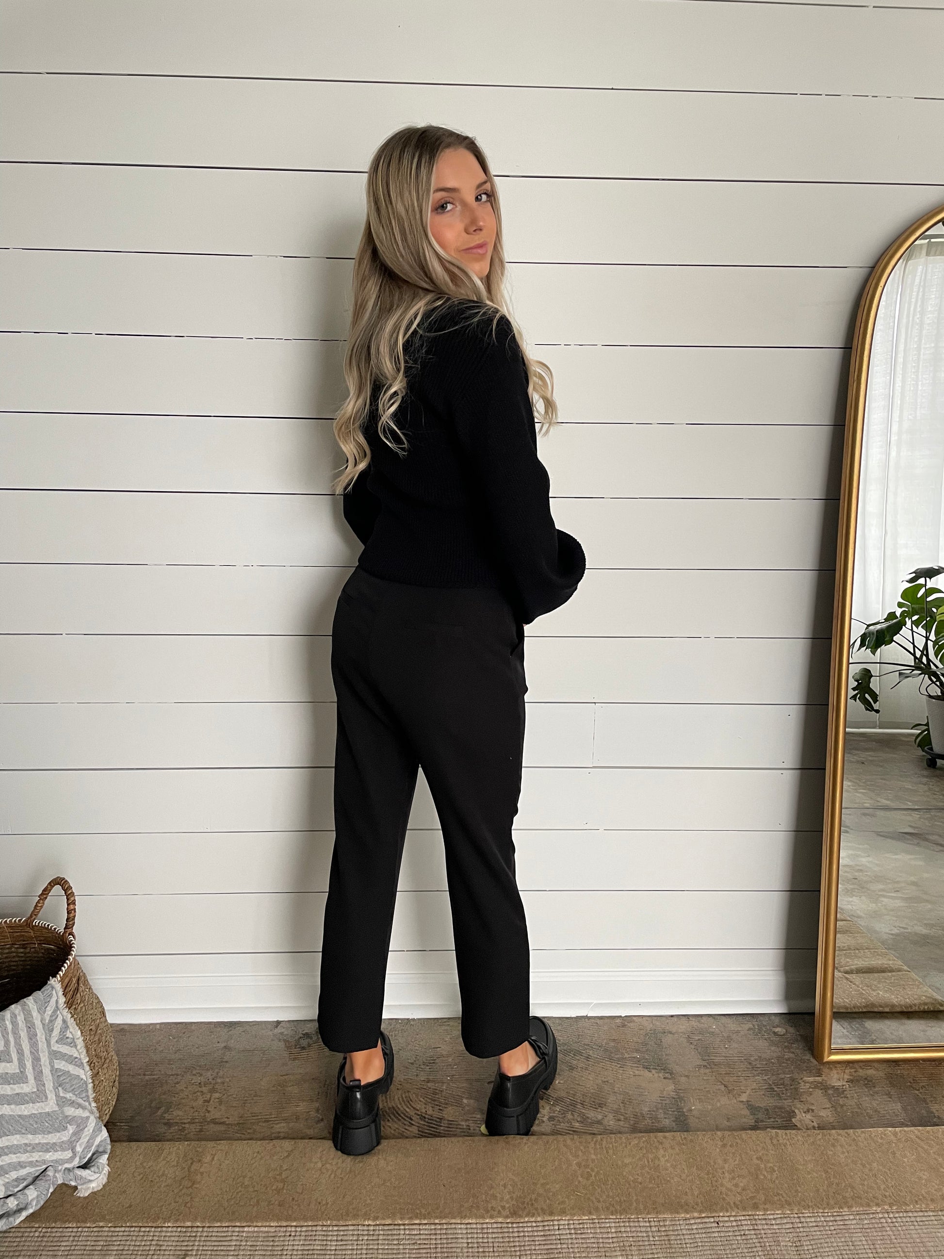 Lena Vneck Sweater - Arete Style