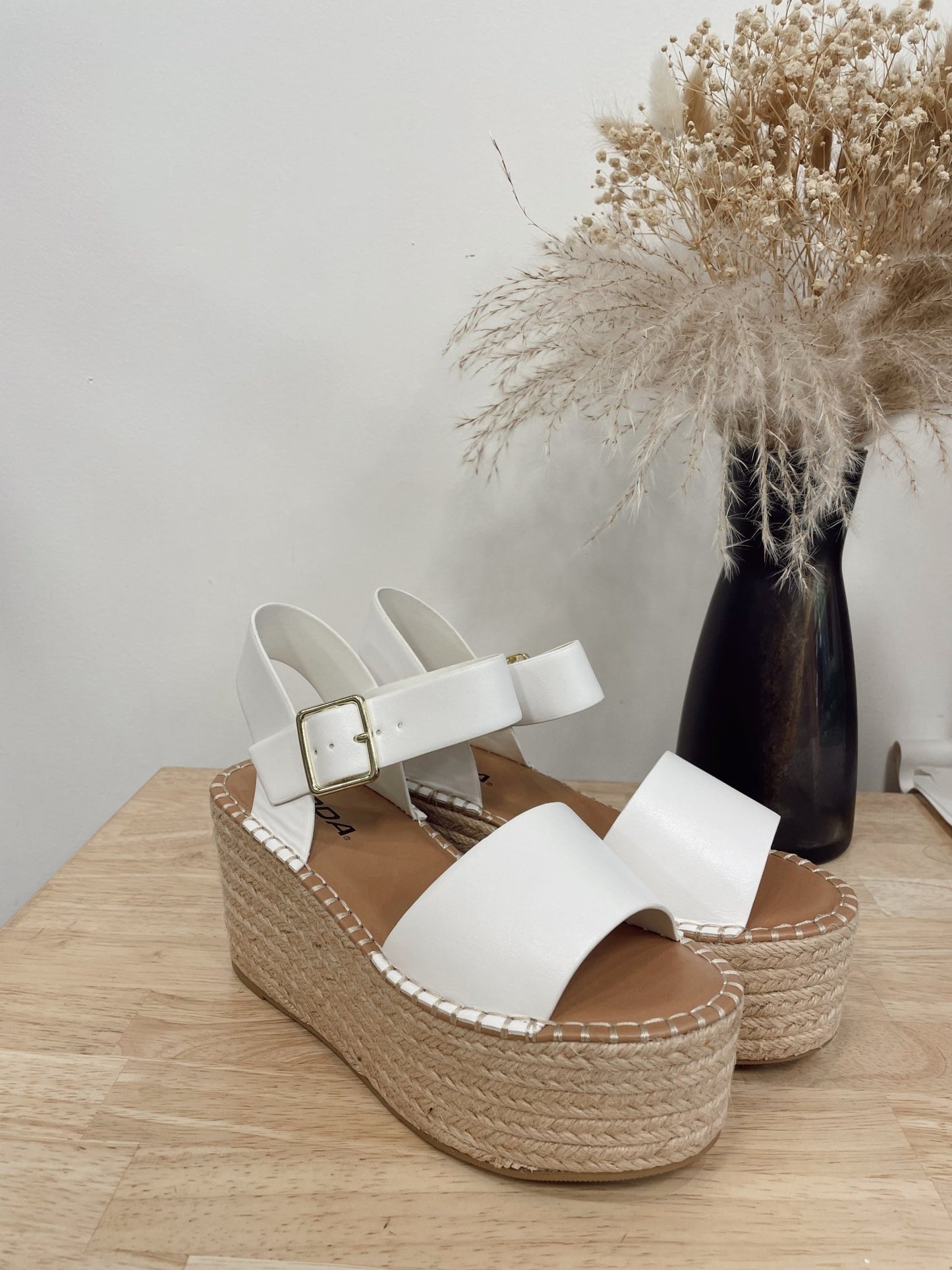 Janice Wedges - Arete Style