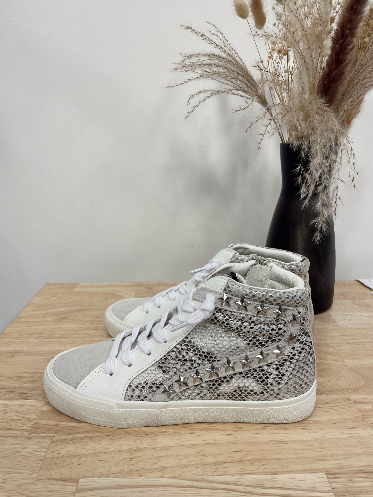 Kate High Gold Snake By Vintage Havana - Arete Style