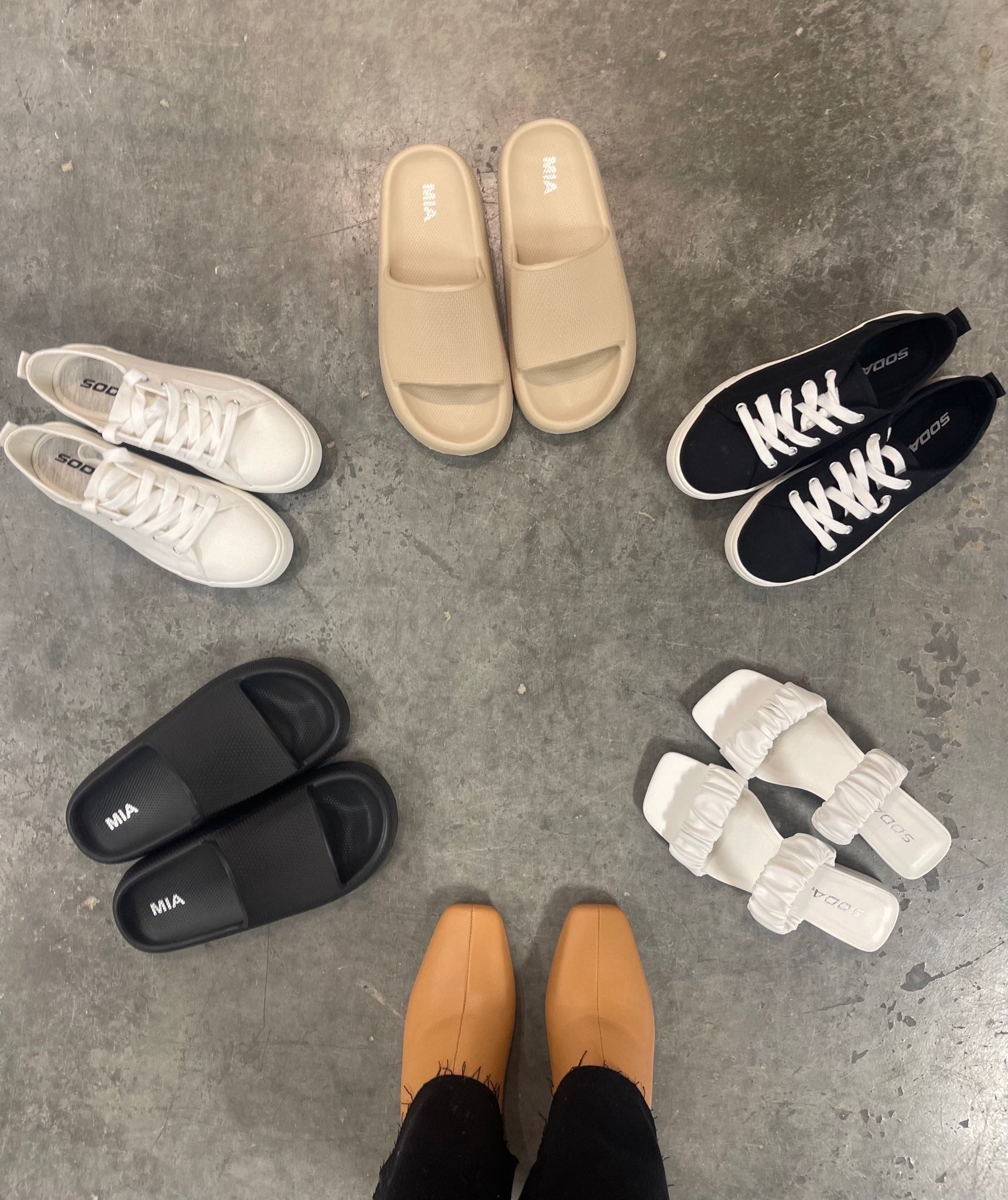 Poolside Waterproof Slides - Arete Style
