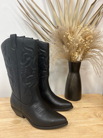 Walk This Way Black Cowgirl Boots - Arete Style