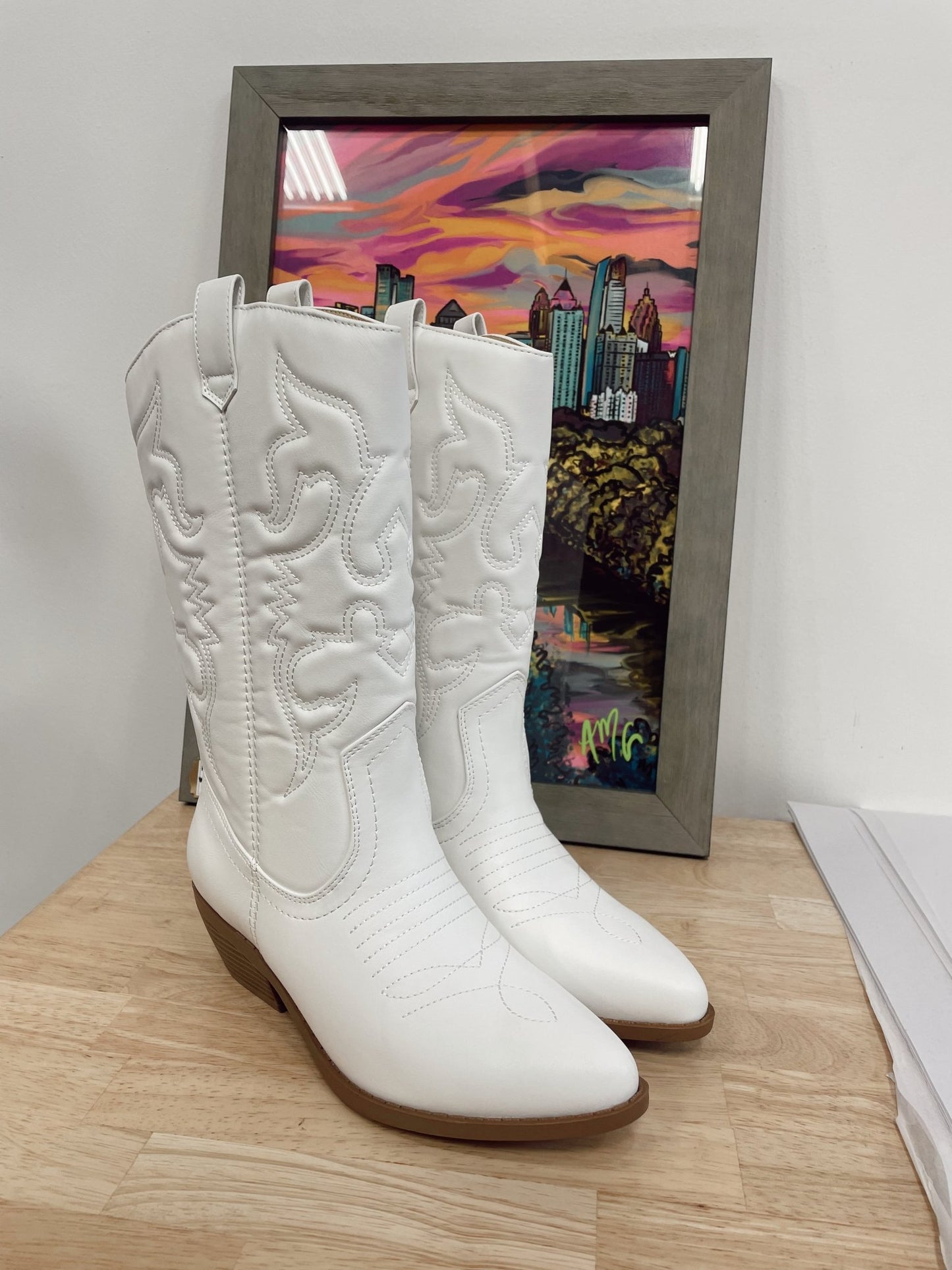 Walk This Way White Cowgirl Boots - Arete Style